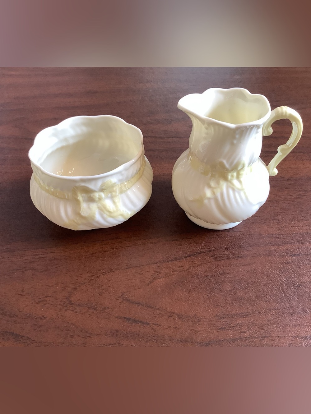 Belleek Ribbon Creamer and Sugar Set EUC